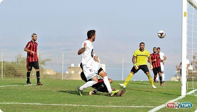 אביאל גבאי כובש את השני (עודד חסין)